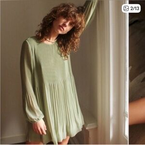 Aritzia Wilfred Silk Daydreamer Dress Sage Green Size Small